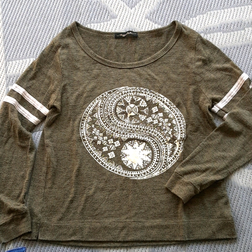Native design top, Rags to Riches